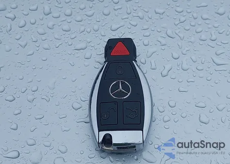 2016 Mercedes-Benz C 300 Sport z USA, uszkodzony, nr VIN 55SWF4JB7GU108951